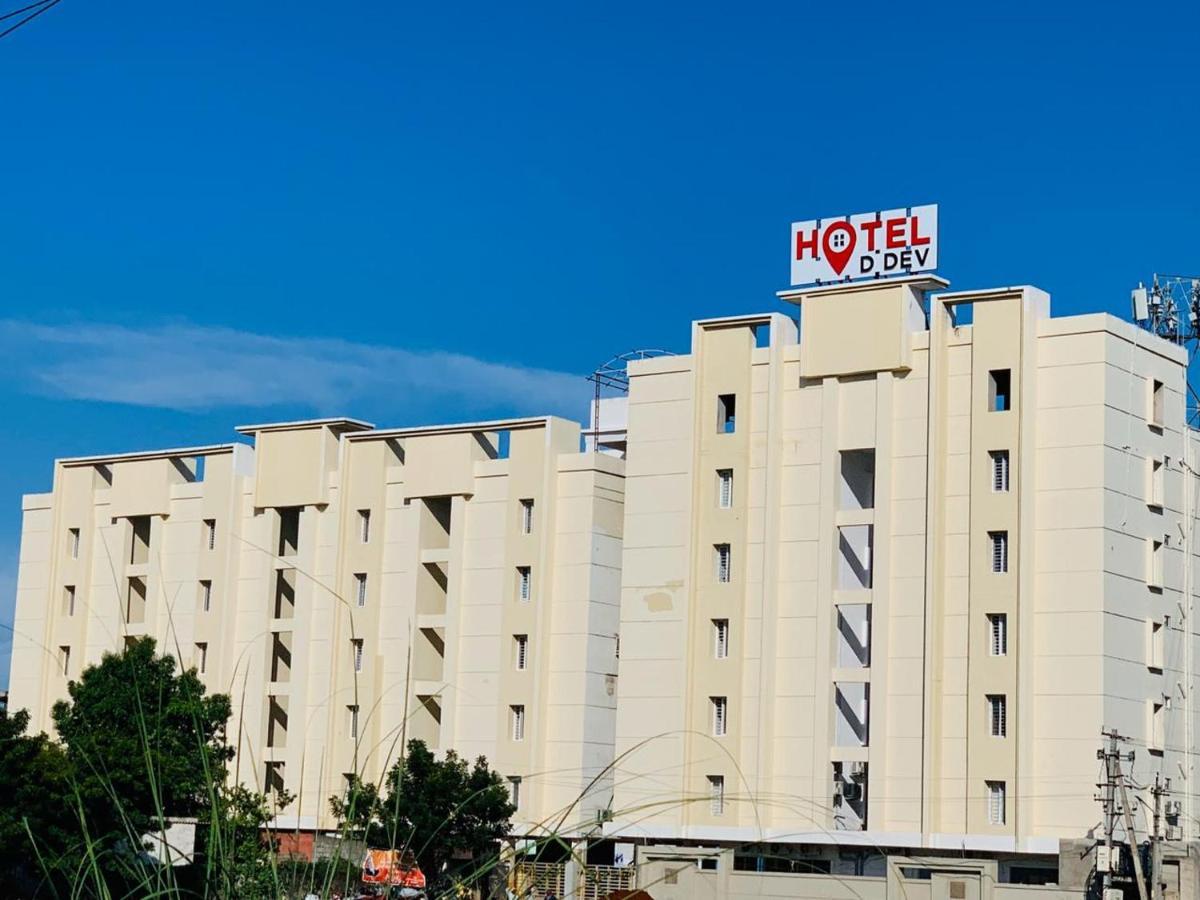 Hotel D Dev Vijayawāda エクステリア 写真
