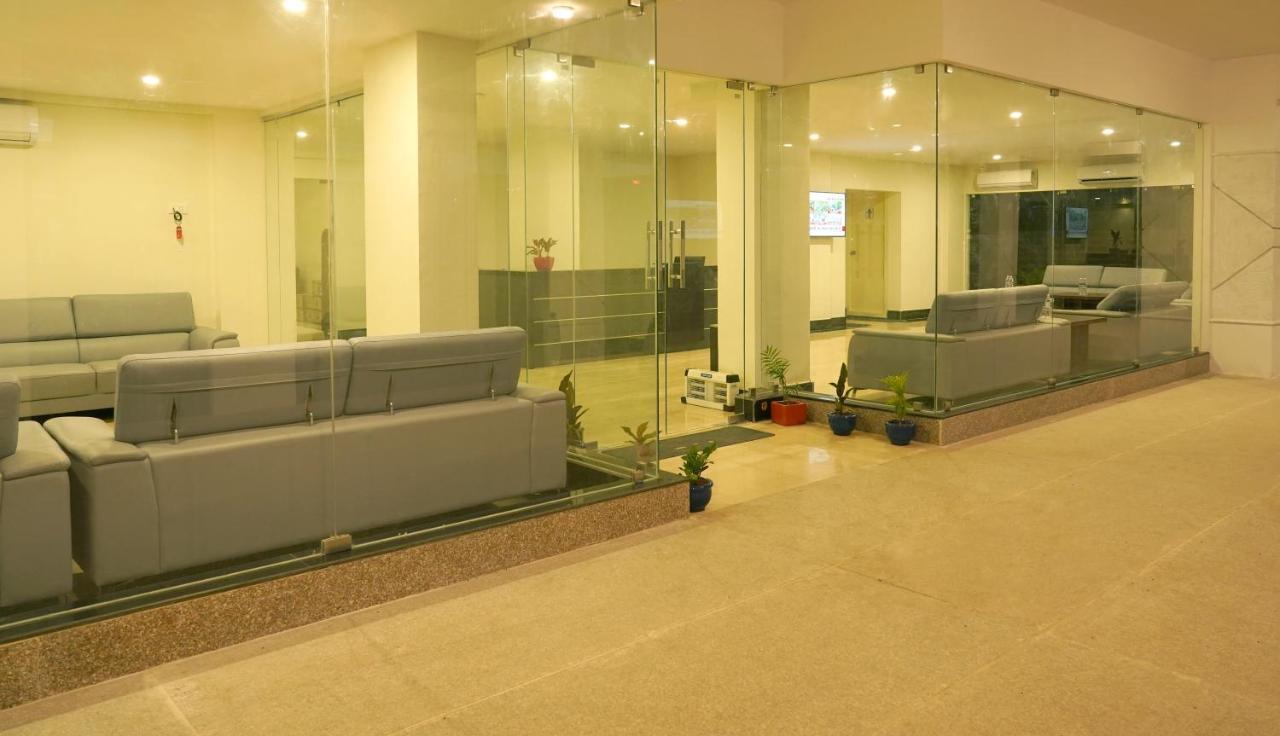 Hotel D Dev Vijayawāda エクステリア 写真